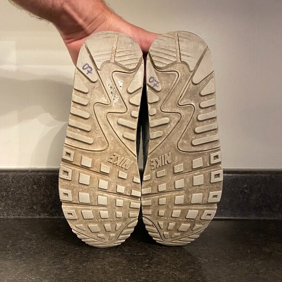 Nike AIr Max 90 - Size 6Y - Picture 7 of 8